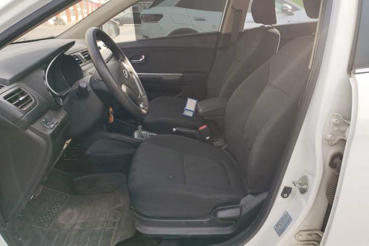 Used Kia K2 2015 Sedan 1.4L Automatic GLS