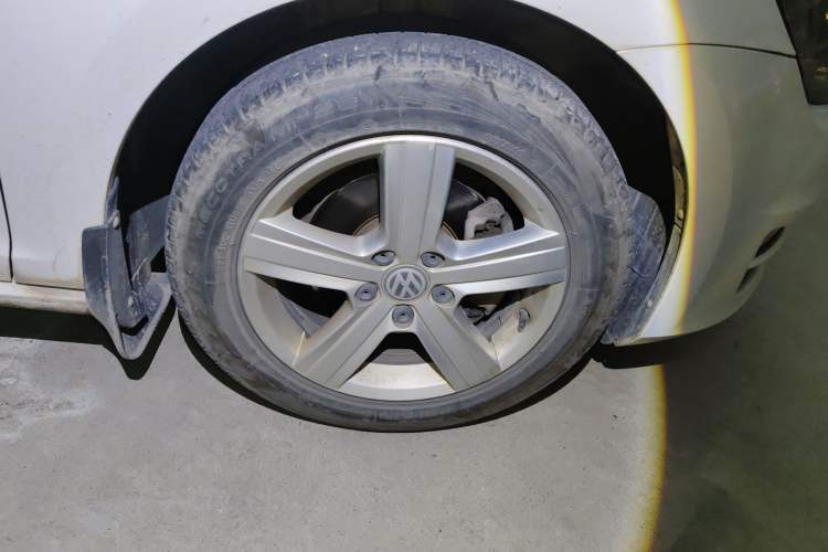 Used Volkswagen Golf 2017 1.6L Automatic Comfort Million-Vehicle Anniversary Edition
