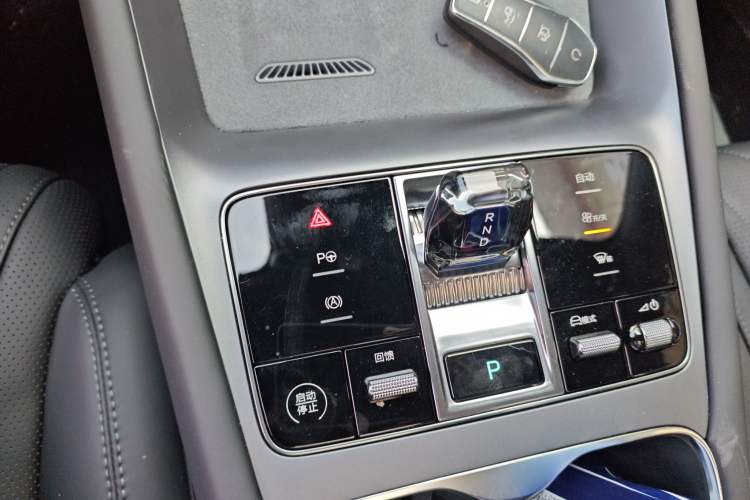 Used BYD Sealion 07 EV 2024 610 Long-Range Version Gear Lever