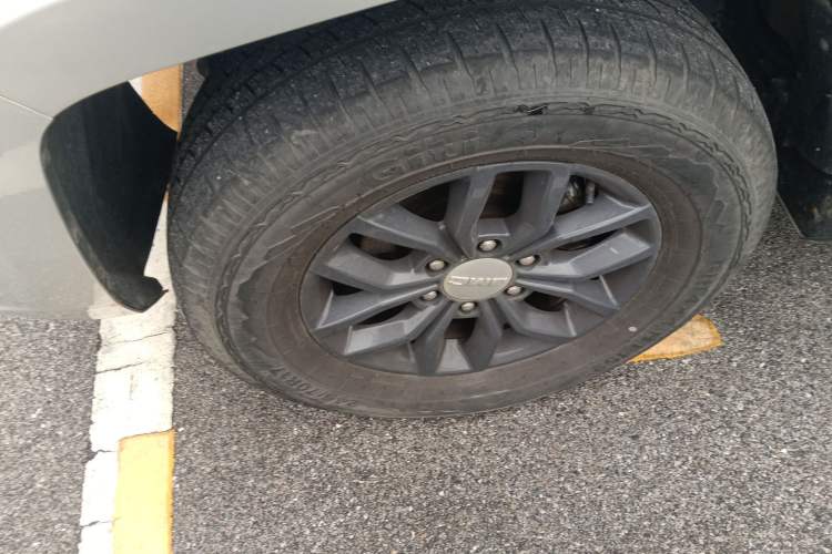 Used JMC Yuhu 7 2022 2.0T Manual Diesel Two-Wheel Drive Comfort Version Standard Wheelbase
