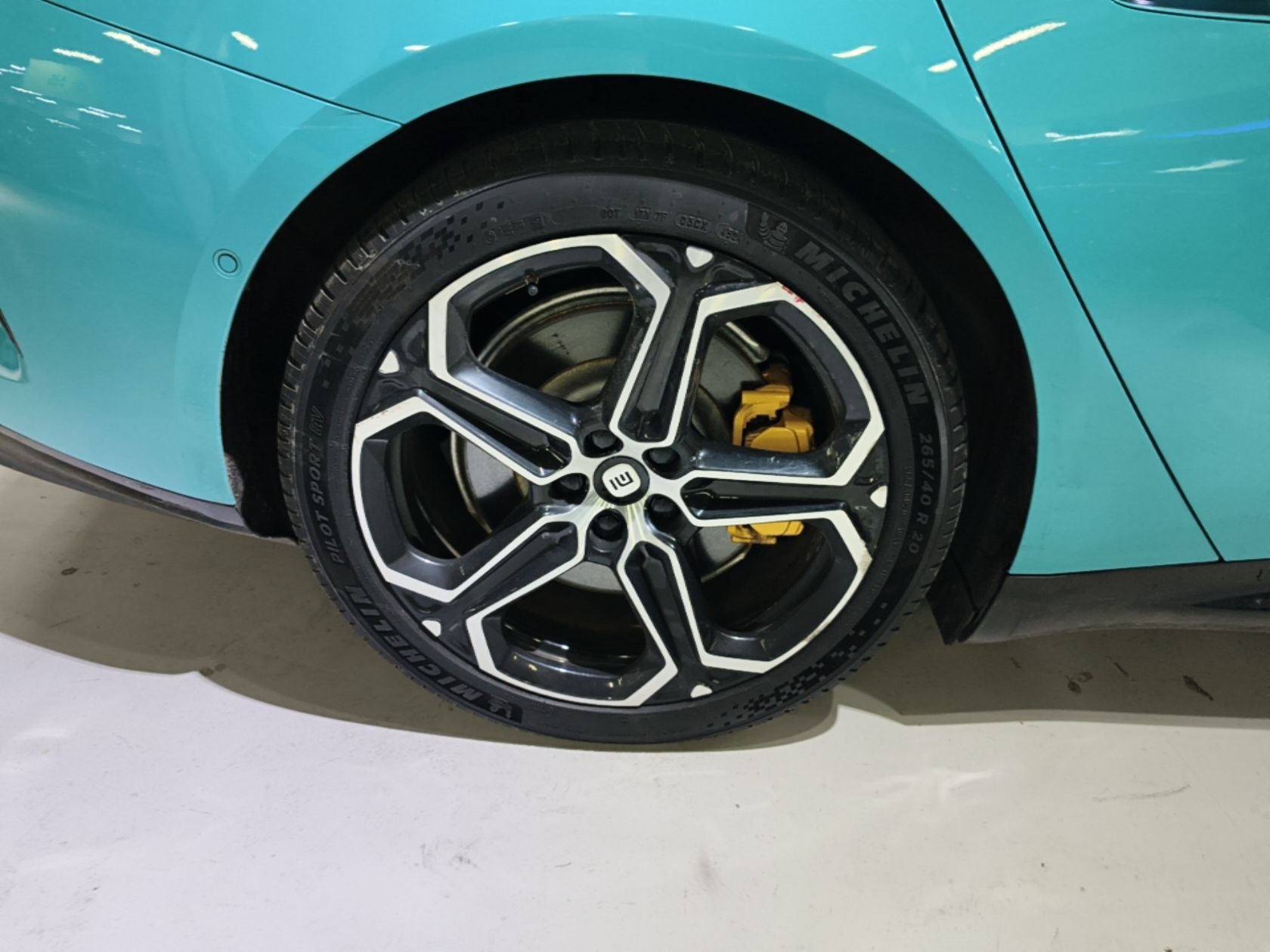 Xiaomi Auto SU7 2024 Four-Wheel Drive Ultra-Long Range Advanced Intelligent Driving Max Edition — снимка 11