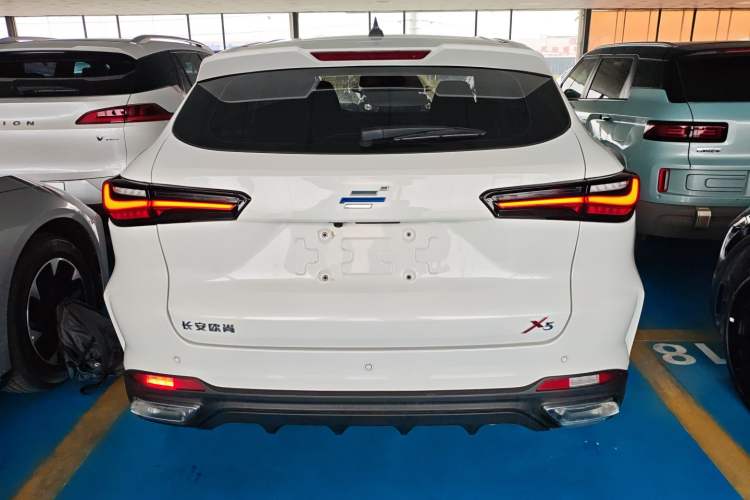 Used CHANGAN OSHAN X5 2021 1.6L CVT Luxury Model