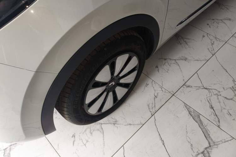 Used Wuling Bingo 2023 333 km Lingxi Connected Version
