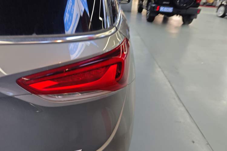 Used Buick GL6 2019 18T 6-Seater Connected Luxury Version China V Standard
