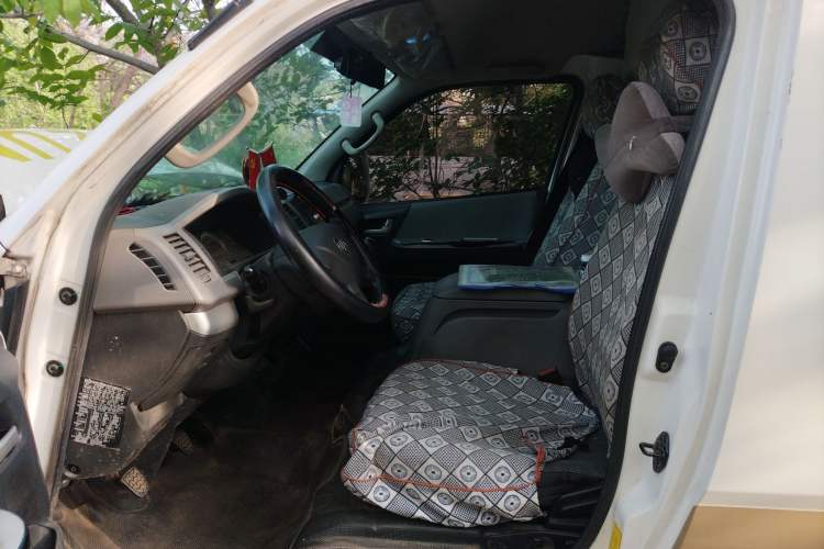 Used Foton Scenic G7 2022 2.4L Gasoline Commercial Version Long Wheelbase High-Roof Van 2 Seats 4K22D4M Left Front Seat