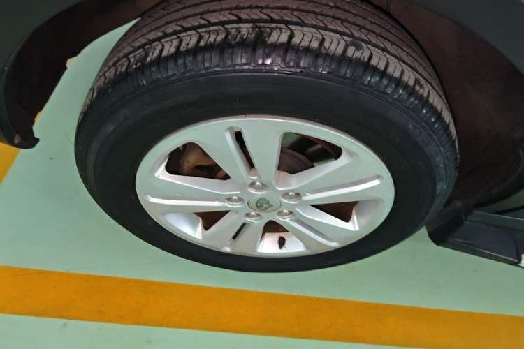 Used Oshan CX70 2016 1.6L Manual Luxury Model