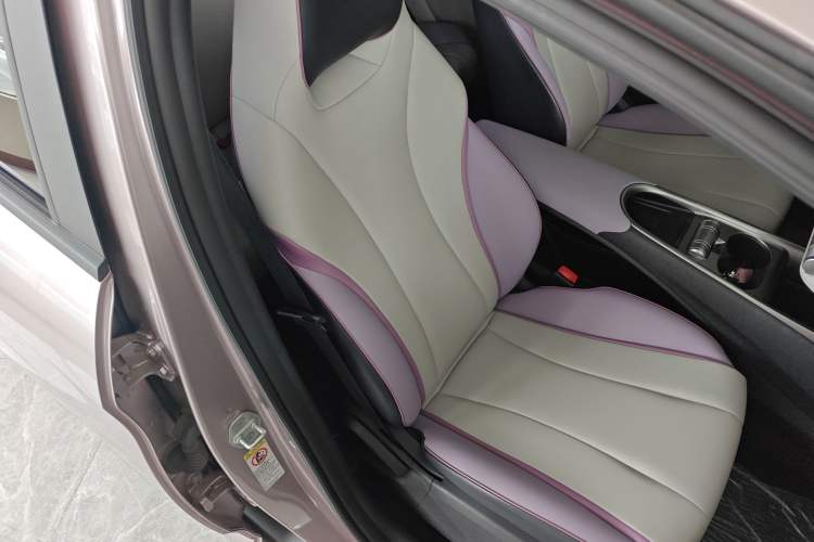 Used BYD Dolphin 2021 405 km Fashion Edition