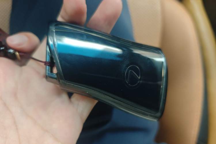 Used Lexus ES 2021 300h Deluxe Edition