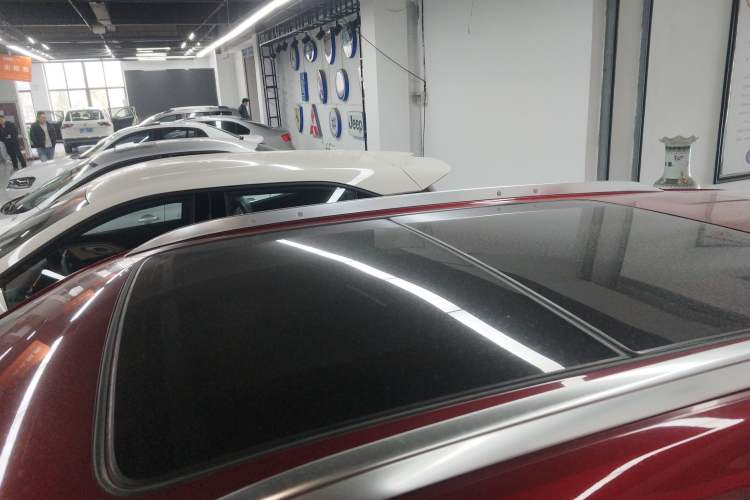 Used Cadillac XT4 2022 28T Two-Wheel-Drive Luxury Version