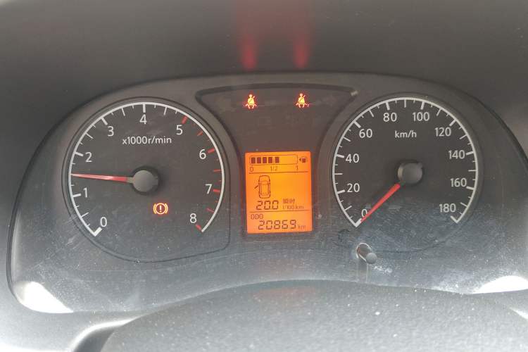 Used Venucia R30 2014 1.2L Manual Enjoyment Edition