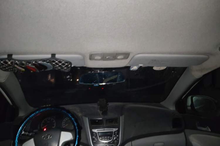 Used Hyundai Verna (older generation) 2010 Sedan 1.4L Automatic Comfort Model GS
