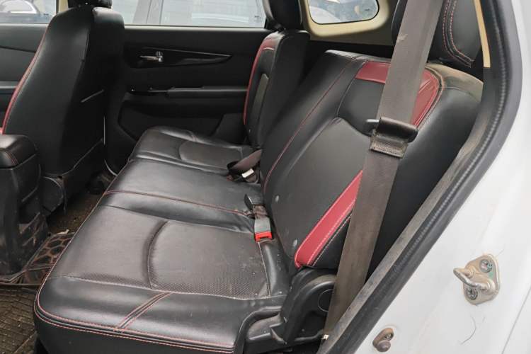 Used HYOSOW S3 2016 1.5L Manual Luxury Edition China IV Emission Standard
