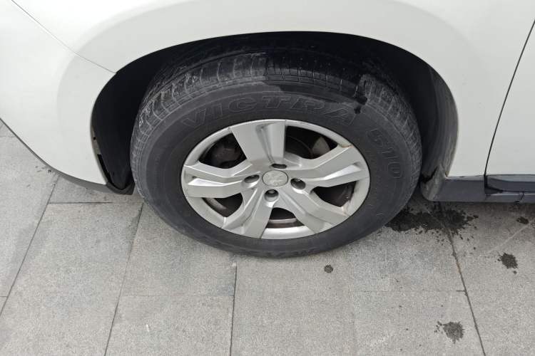 Used Peugeot 2008 2014 1.6L Automatic Trend Edition Left Front Wheel Hub