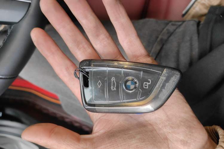 Used BMW i3 2024 eDrive 40 L Midnight Sports Package Vehicle Key