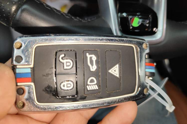 Used Jaguar F-PACE 2023 P250 R-Dynamic BLACK
