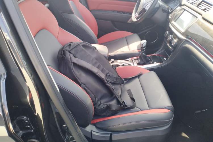 Used Haval H2 2017 Blue Label 1.5T Manual Two-Wheel Drive Luxury Model