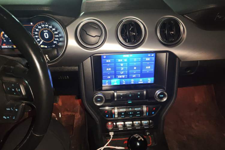 Used Ford Mustang 2019 2.3L EcoBoost Audio And AC Panel