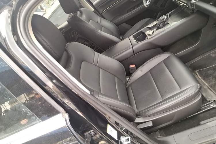 Used Haval H Dog 2023 2.0T Two-Wheel Drive Trendy Outdoor Edition Right Front Seat