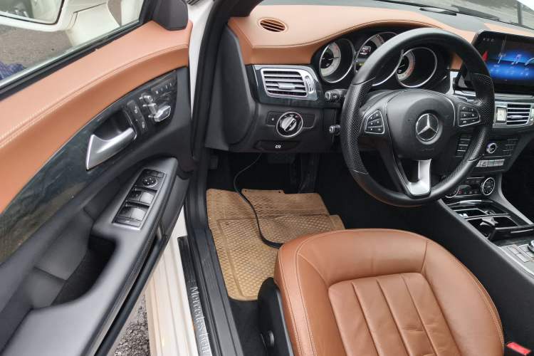 Used Mercedes-Benz CLS 2015 CLS 320
