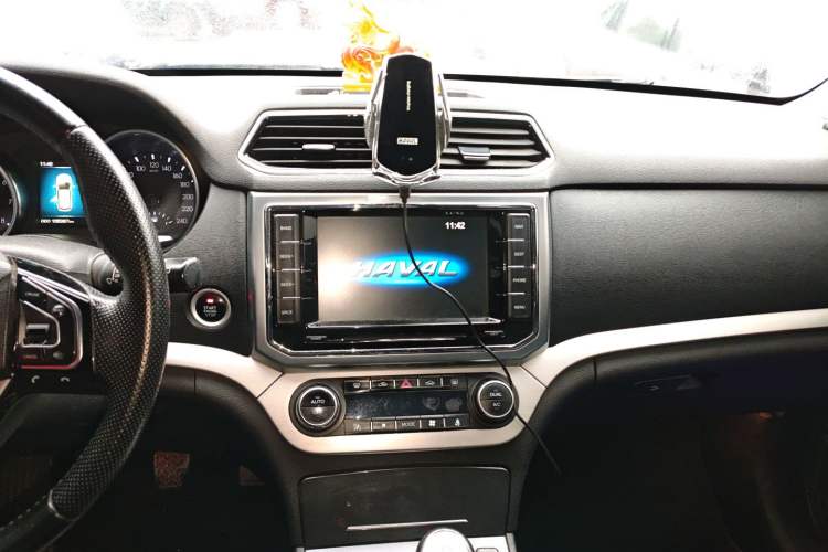 Used Haval H6 Coupe 2015 Blue-Label Facelift 2.0T Manual Two-Wheel Drive Urban Version
