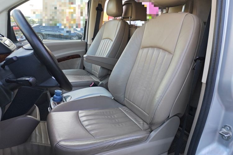 Used Mercedes-Benz Viano 2012 2.5L Hospitality Edition Left Front Seat