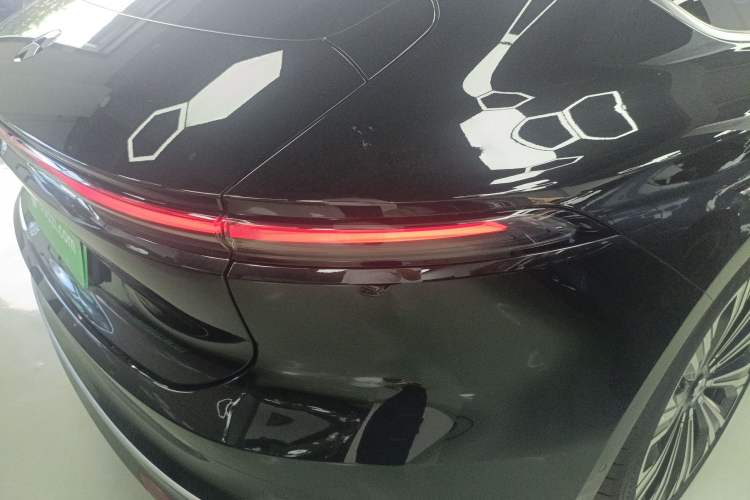 Used Nio ET9 2025 100kWh Signature Edition
