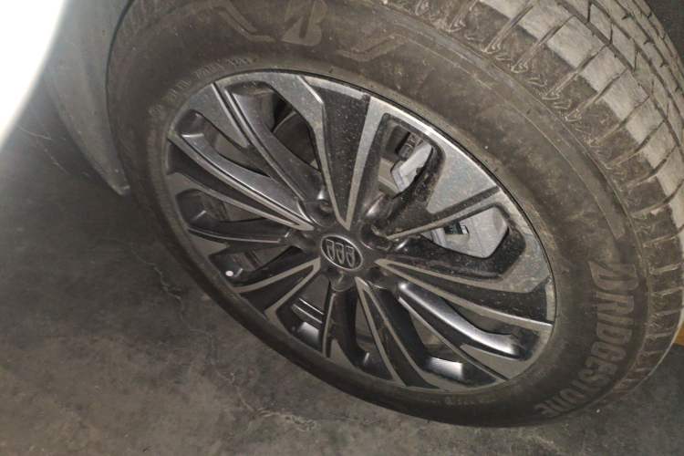 Used Buick Envision 2025 Encore Plus 28T Two-Wheel-Drive Platinum Edition