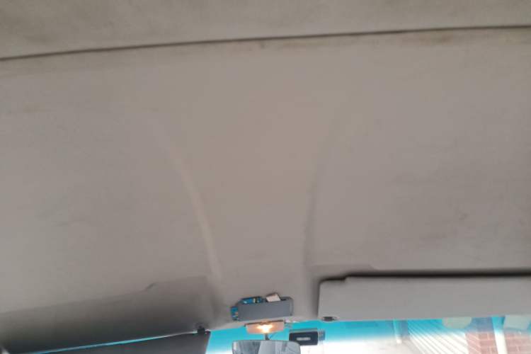 Used Iveco Daily 2017 2.5T A35 Passenger Van 5-7 Seats Model 47Z5