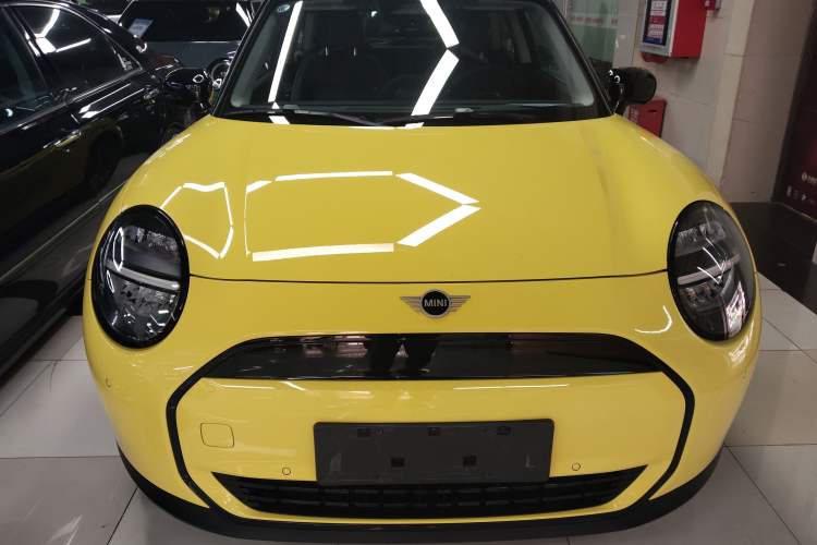 Used MINI Electric MINI COOPER 2024 456km COOPER E Classic Edition