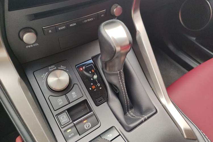 Used Lexus NX 2018 300 Front-Drive Freeline Edition
