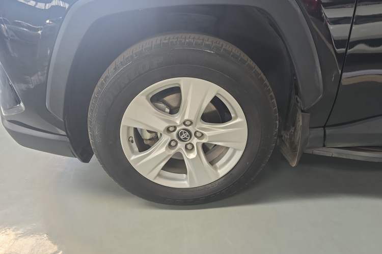 Used Toyota RAV4 2021 2.0L CVT Two-Wheel Drive Urban Edition
