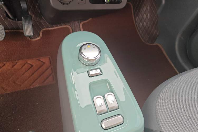 Used CHANGAN NEVO Lumin 2023 205km Xiangqin Version