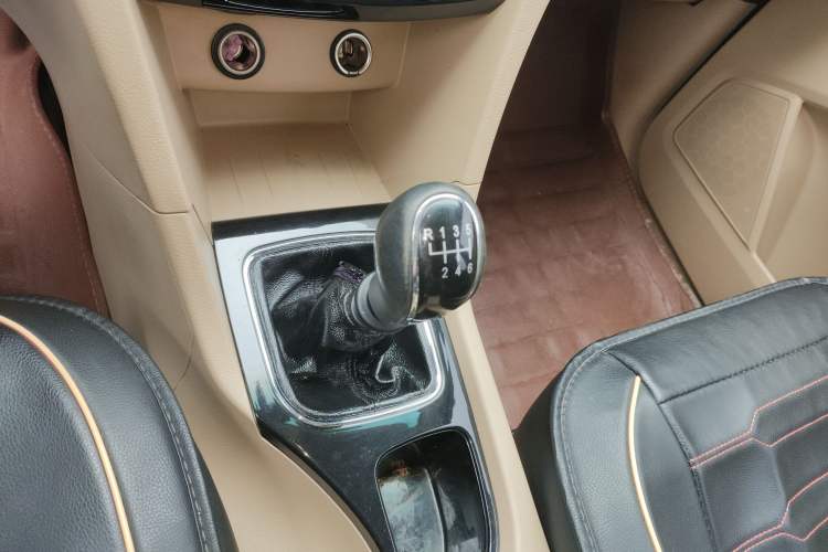 Used Baojun 730 2016 1.5T Manual Luxury Edition 7 Seats