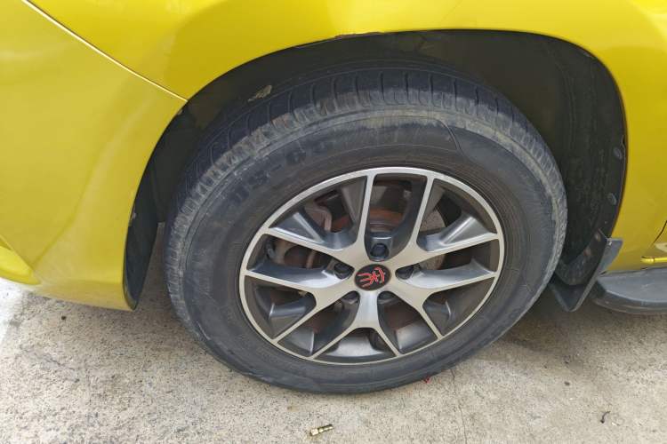 Used BYD Song 2016 GaiShi Edition 1.5TI Manual Elite Model
