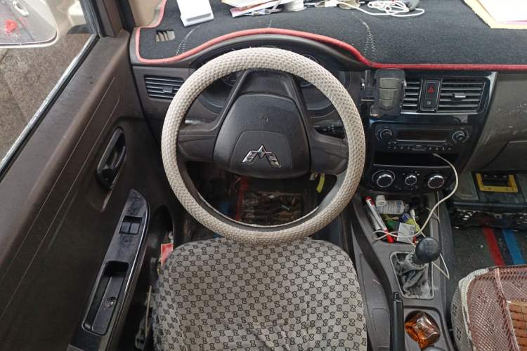 Used Wuling Rongguang V 2018 1.5L Standard Version Steering Wheel