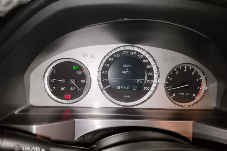 Used Mercedes-Benz GLK-Class 2011 GLK 300 4MATIC Fashion Model Instrument Cluster