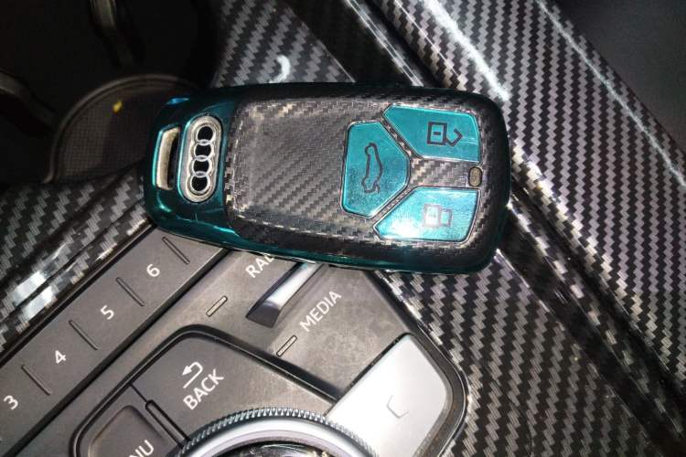 Used Audi A4L 2018 30th Anniversary Edition 40 TFSI Fashion Model