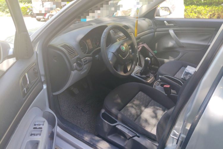 Used Skoda Octavia 2012 1.6L Manual Eado Edition