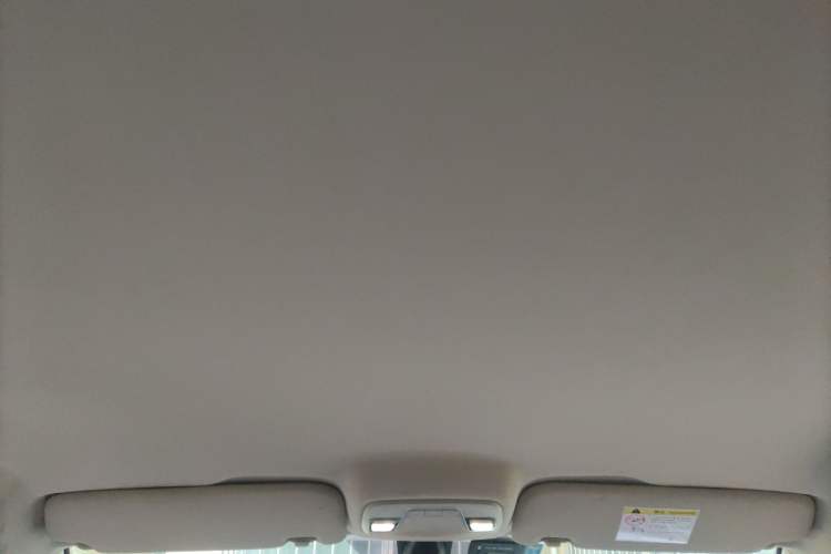 Used Geely Auto Vision 2019 Upgraded Model 1.5L Manual Luxury Version China VI Standard