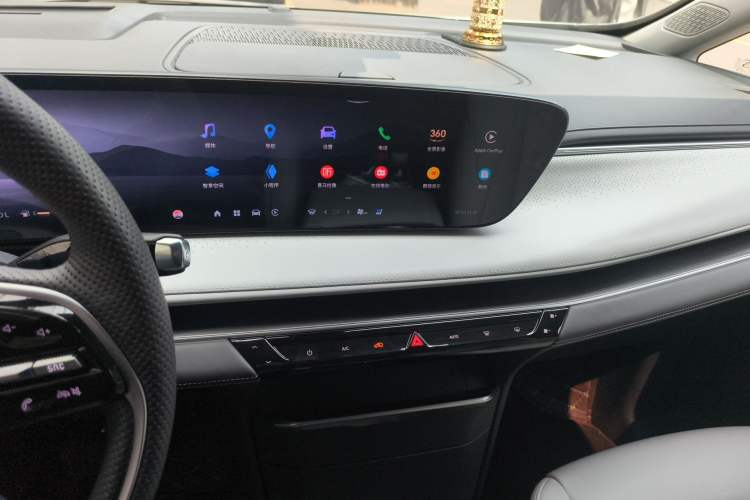 Used Buick GL8 2025 Lu Zun Smart Enjoyment Edition Audio And AC Panel