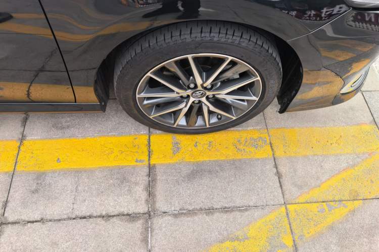 Used Toyota Camry 2021 2.5G Luxury Edition
