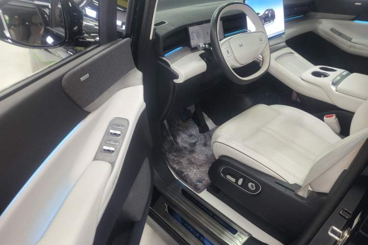 Used XPeng X9 2024 702 Ultra-Long Range Max