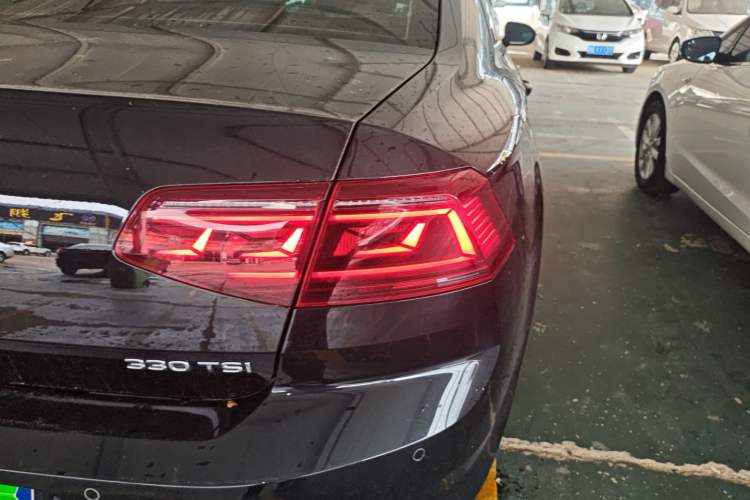 Used Volkswagen Magotan 2023 2 Million Units Commemorative Edition 330TSI DSG Luxury Version