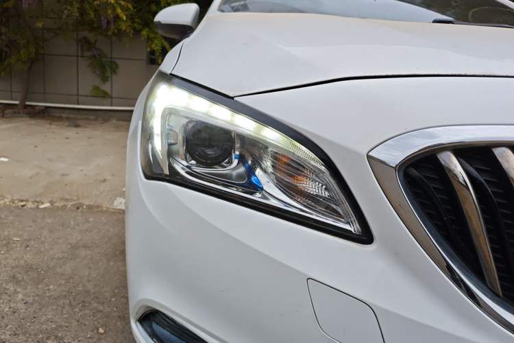 Used Buick Verano 2017 Sedan 15S Automatic Entry Model Right Front Headlight