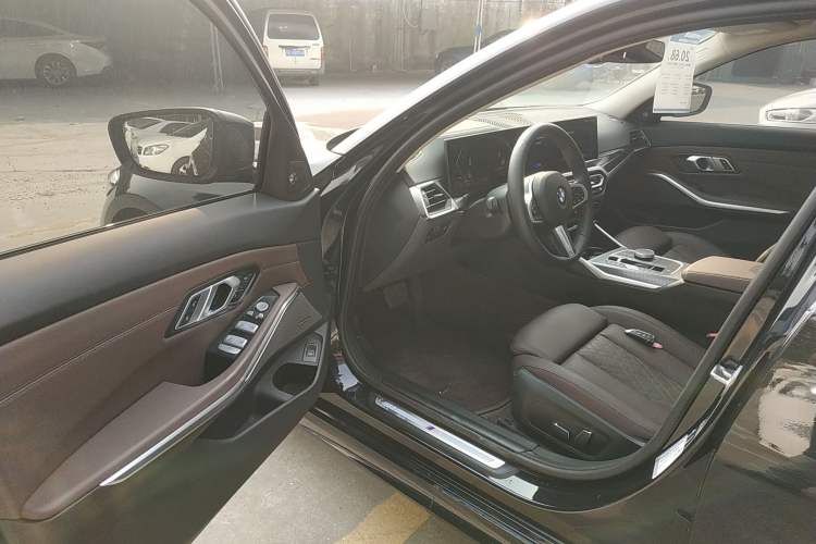 Used BMW 3 Series 2024 325Li M Sport Night Edition Package Interior 3