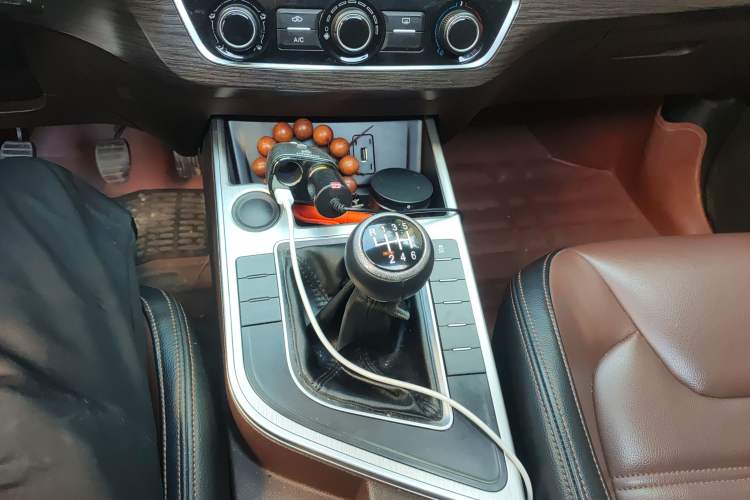 Used FORTHING Joyear X6 2017 Enjoy Series 1.5T Manual Luxury Model
