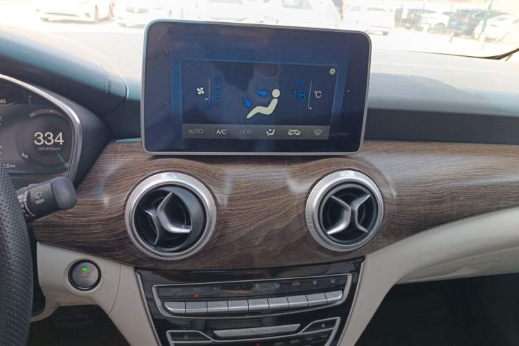 Used BAIC Beijing EU5 2018 R500 Smart Wind Edition
