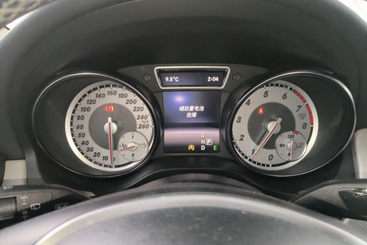 Used Mercedes-Benz GLA 2015 GLA 220 4MATIC Fashion Model