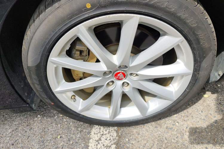 Used Jaguar XJ 2016 XJL 3.0 SC Four-Wheel Drive Panoramic Business Edition