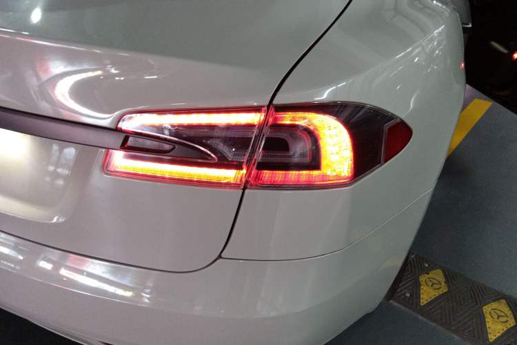 Used Tesla Model S 2017 S 75D Standard Range Edition
